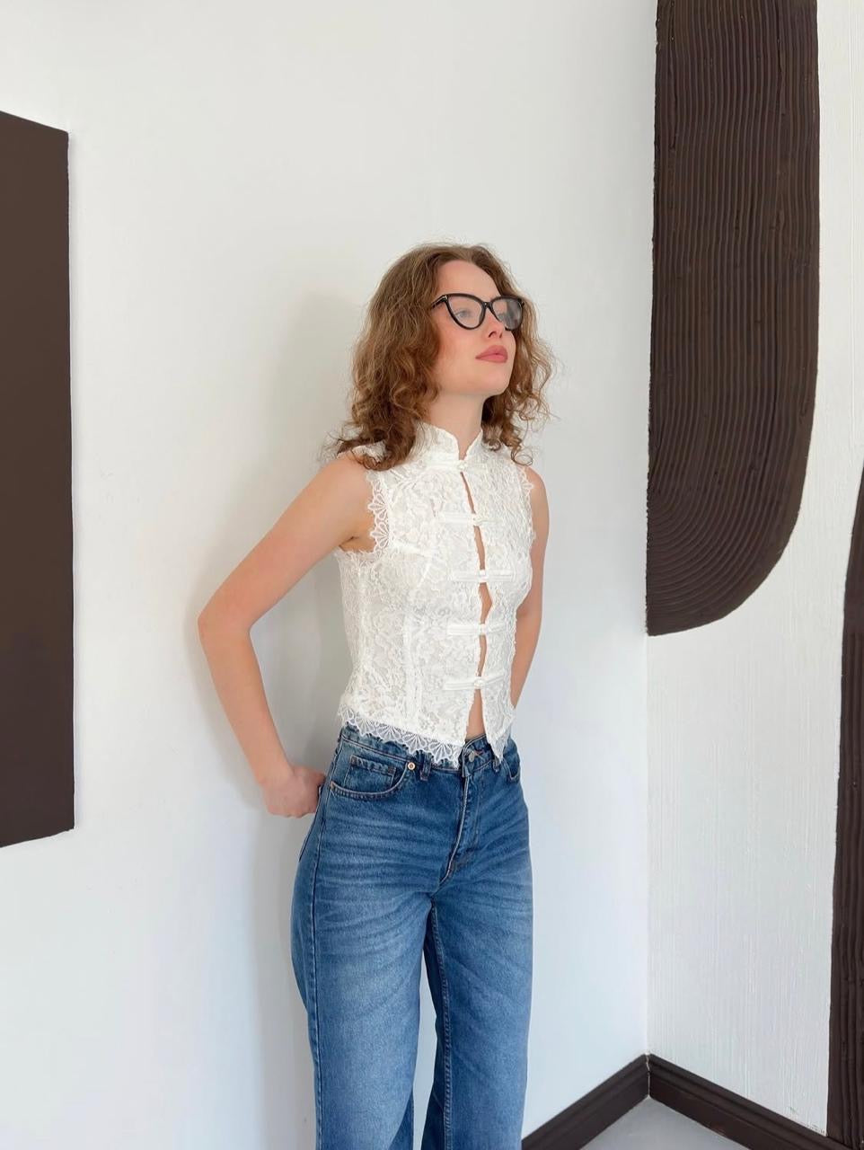 Lily Vest in white