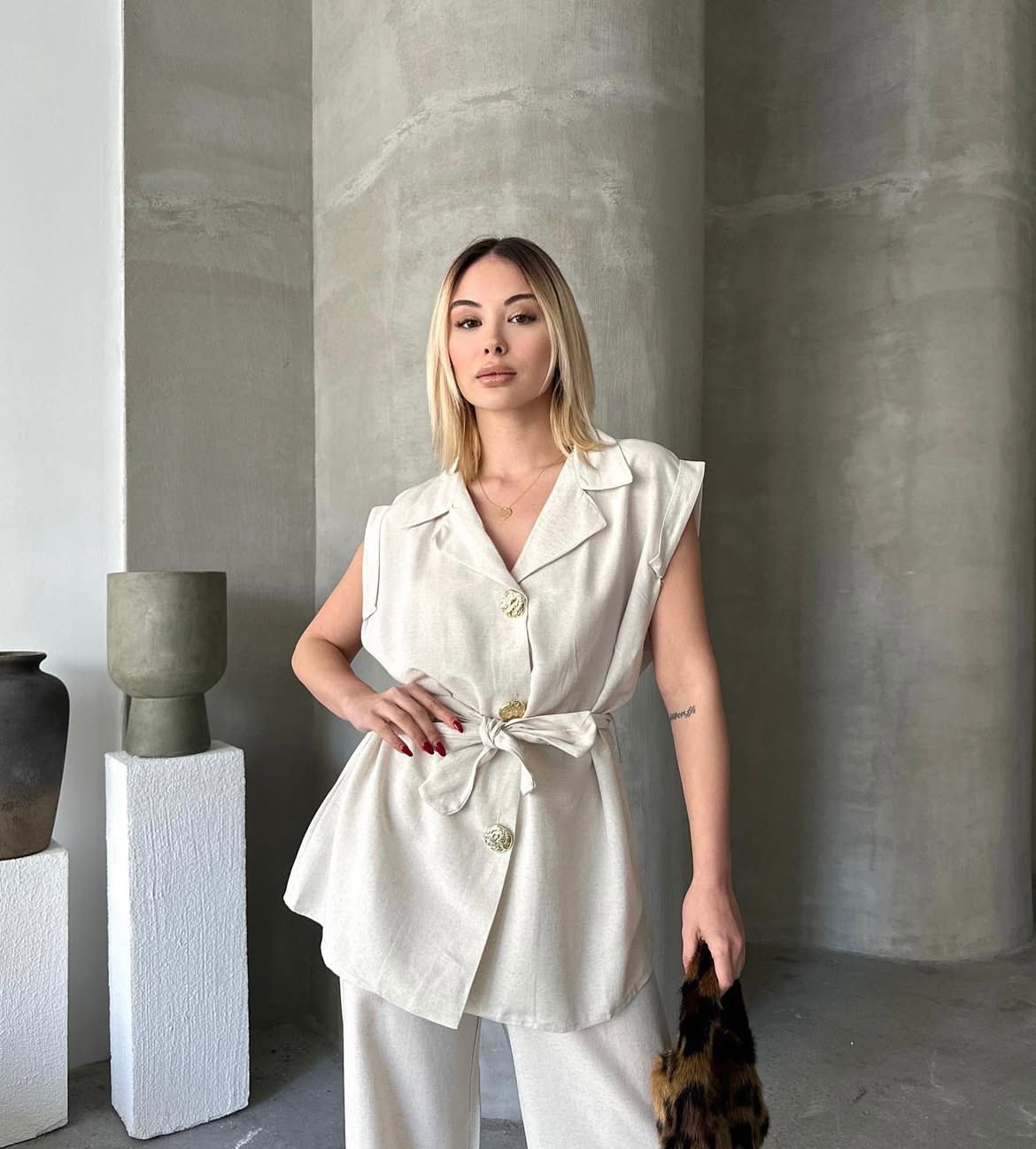 Casual-Chic Linen Set