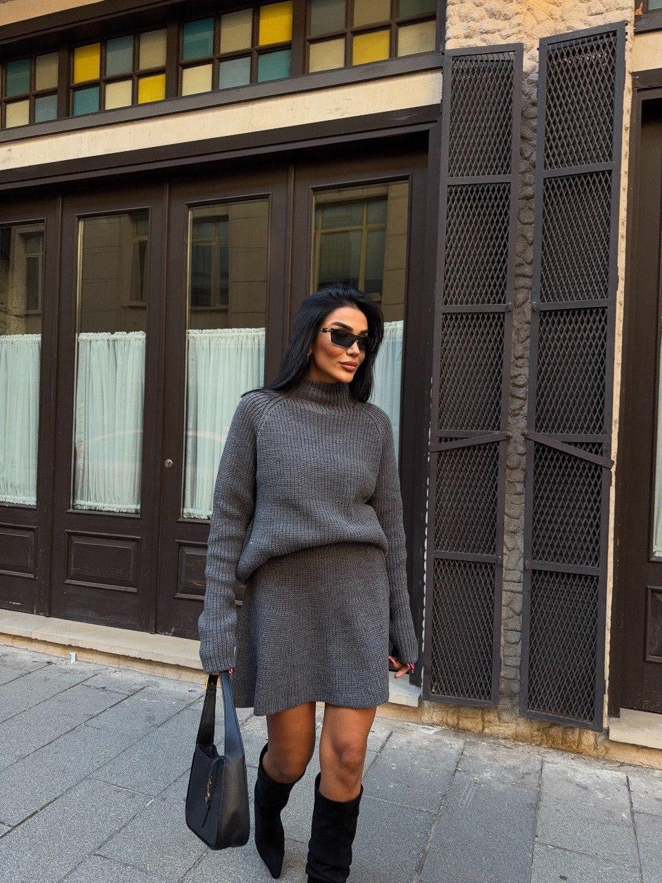 Stone Set (Pullover + Skirt)