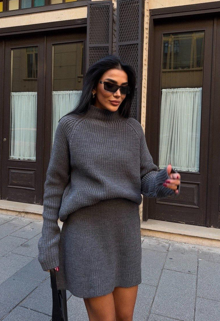 Stone Set (Pullover + Skirt)